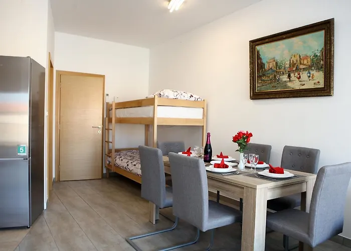 Charming San Simon Jn 이졸라