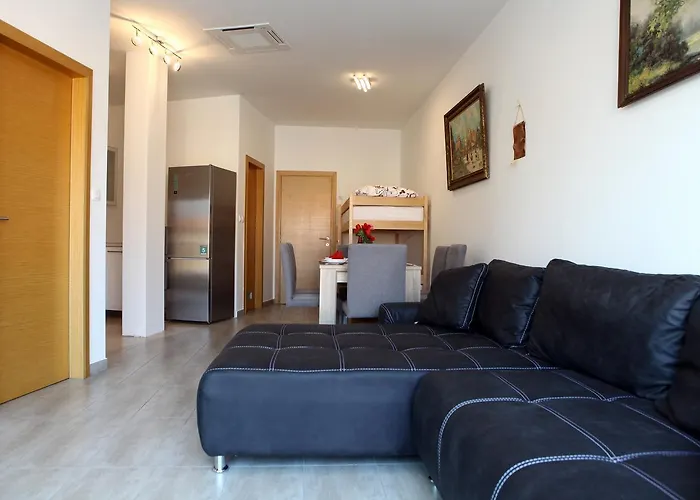 Charming San Simon Jn 이졸라